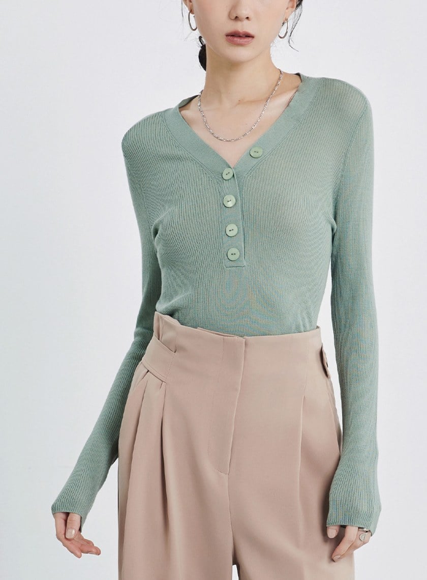 極細美麗諾羊毛V領針織衫